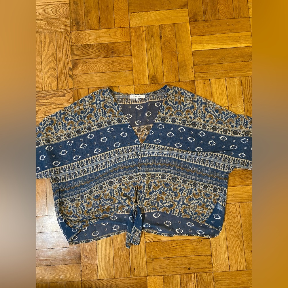 Olivaceous multicolored tie front top